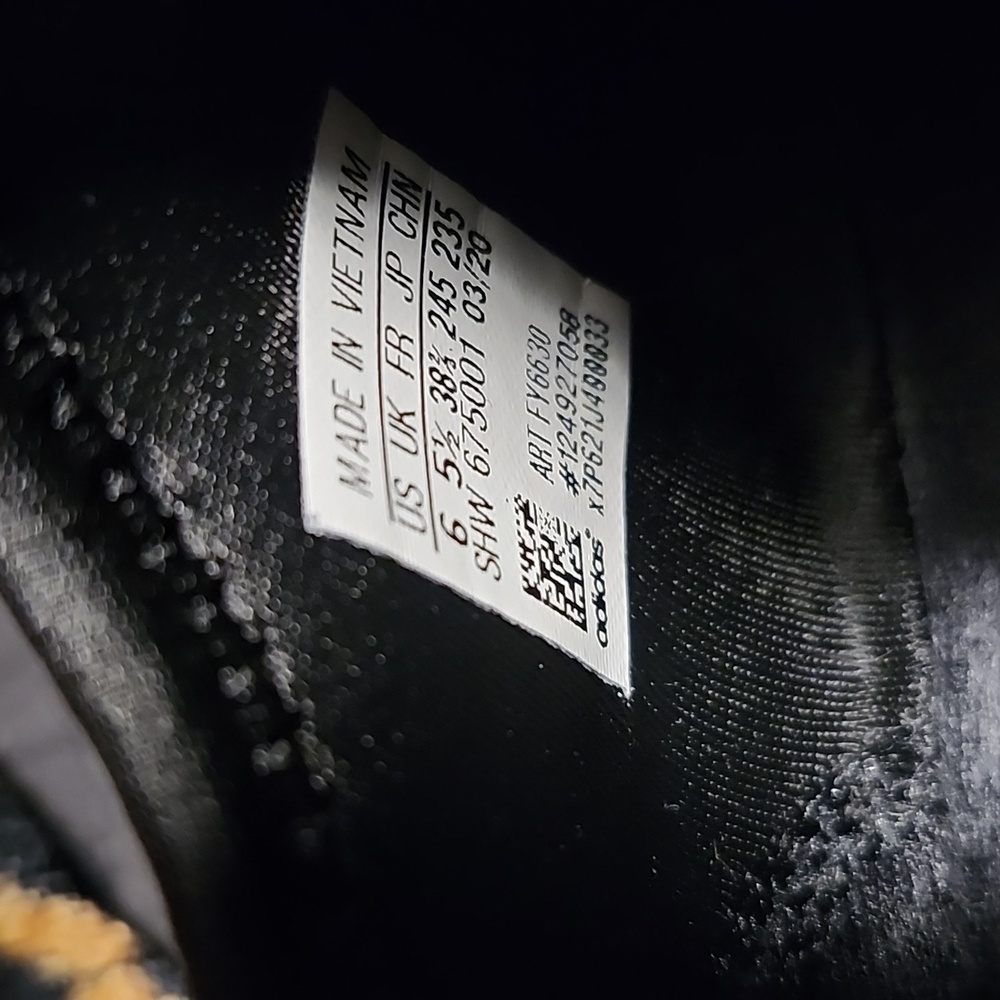 Adidas - Picture 4 of 9